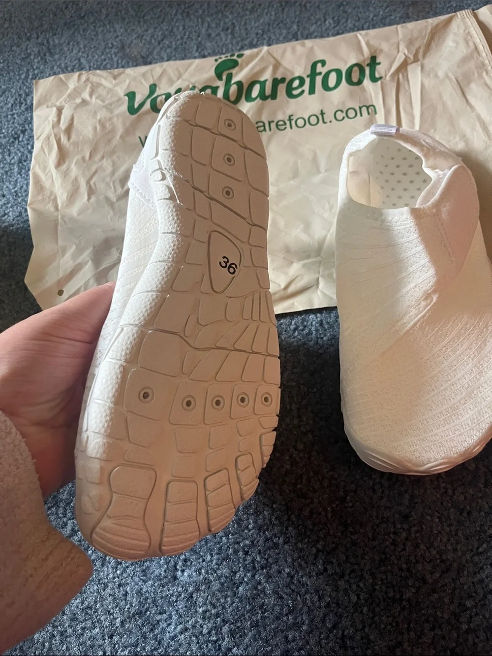 VOYA BAREFOOT breathable knit